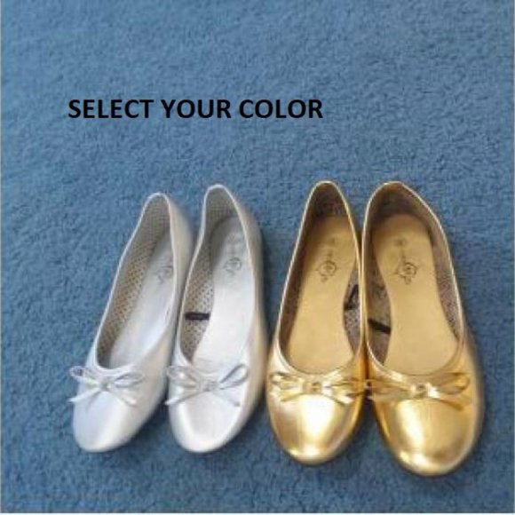 Sole Mates Shoes - SOLD Ballet style flats shoe slipper silver or